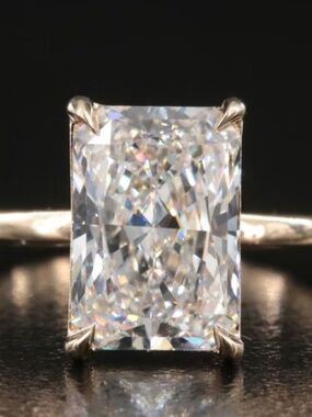 Radiant 14K gold 3.07 Lab Grown
